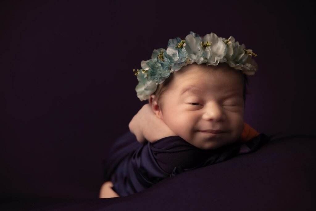 Portrait de nouveau-né à Sorède avec couronne florale