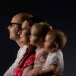 Photographe famille en studio à Ille-sur-Têt, près de Perpignan (66)